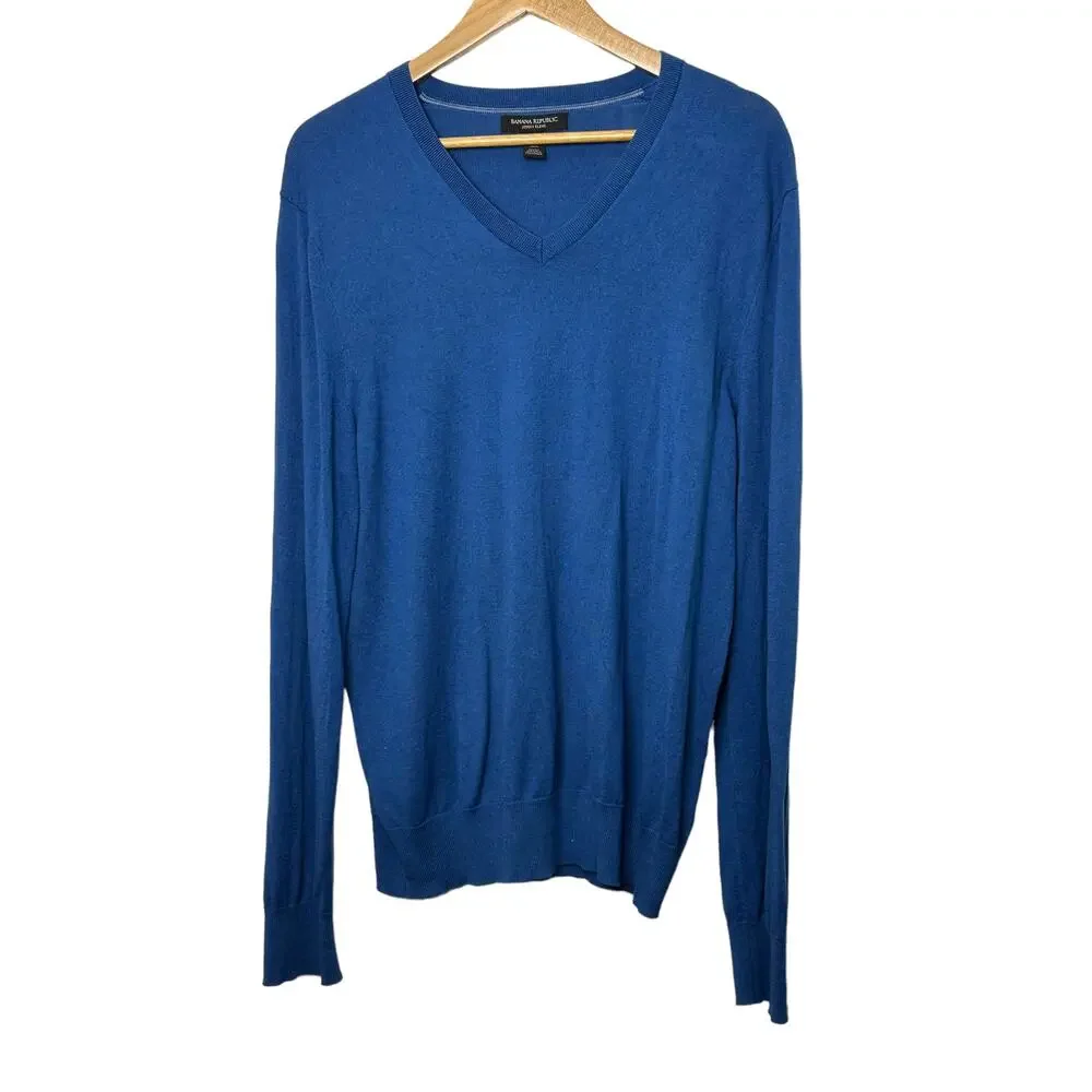 Banana Republic Luxury Blend Cashmere & Silk Blue V-Neckline Sweater Men's Large